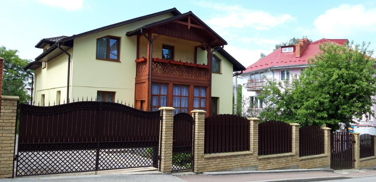 Гостьовий Будинок "Natali" Truskavets Bagian luar foto